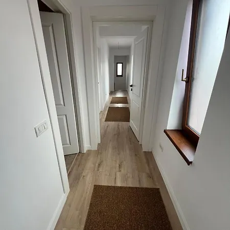 Lidia Ii Lejlighedshotel